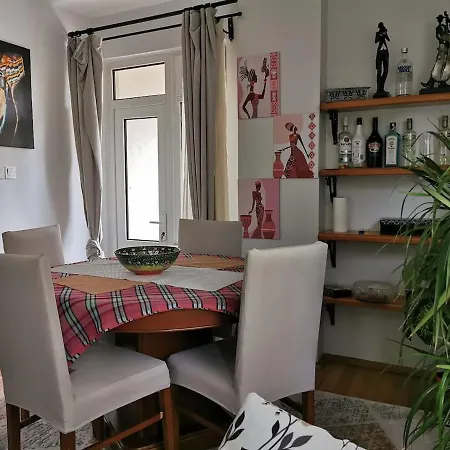 Appartement B2 D9 *